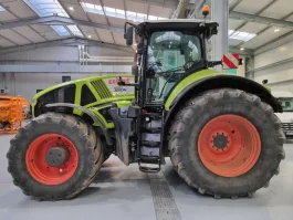 Ciągnik rolniczy Claas Axion 920 rok 2014