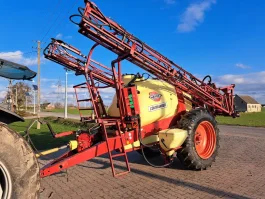 Opryskiwacz Hardi Commander 2600 litrów 20 metrów