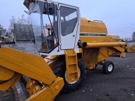 Kombajn zbozowy Sampo Rosenlew 690 Activ.Heder 3.4m