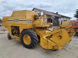 Kombajn Sampo 500 z sieczkarnia sprowadzony Massey Ferguson 330 claas