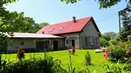 Na Sprzedaż nieruchomość , stare gospodarstwo na dwóch działkach.