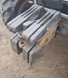 Obciazniki massey Ferguson 45kg 8 sztuk plus zaczepowy
