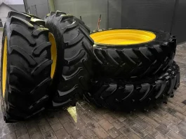 Wąskie koła John Deere