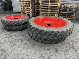 Koła wąskie uprawowe 300/95R50 + 270/95R36 FENDT 415 rozstaw 180cm