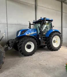 Rezerwacja New Holland T7 230 cvt duży monitor