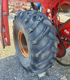 Koło opona 20-20 kombajn Massey Ferguson 187.307,487,506 szerokie