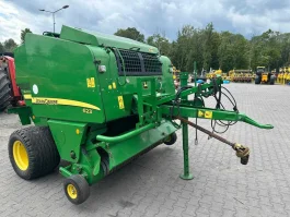 Prasa John Deere 623 MultiCrop