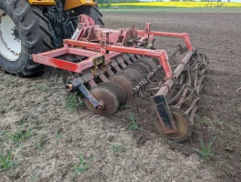 Brona talerzowa Quivogne 3m talerzówka 600mm grano-system unia agregat