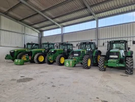Wynajem ciągnika rolniczego John Deere 150-400KM WOM, TUZ i inne