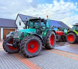 Ciągnik Fendt 716 VARIO