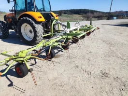 Rozbijak przetrząsacz roztrząsacz pokosów Claas Volto 770