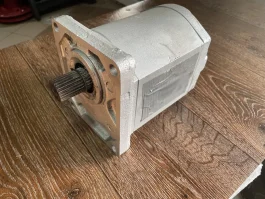Pompa hydraulicza fortschritt d038 d-038 rozsiewacz