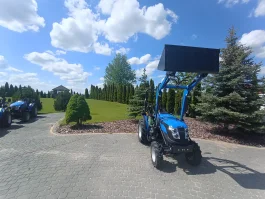Ciągnik Rolniczy Solis 26 4 WD 6P+2T  z ładowaczem czołowym