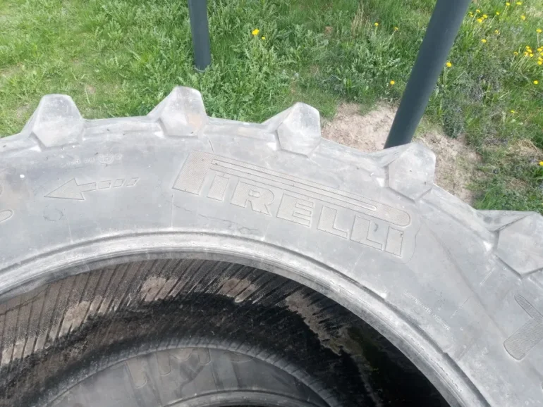 Opony Pirelli 710/70R42