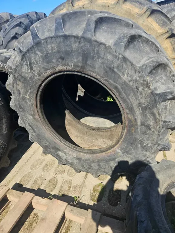 Opona 480.70.28 firestone