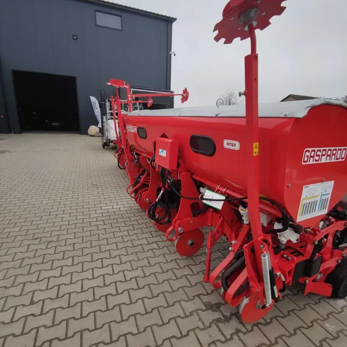 Siewnik do kukurydzy MTE 300-6R ISOTRONIC DOSTĘPNY OD RĘKI