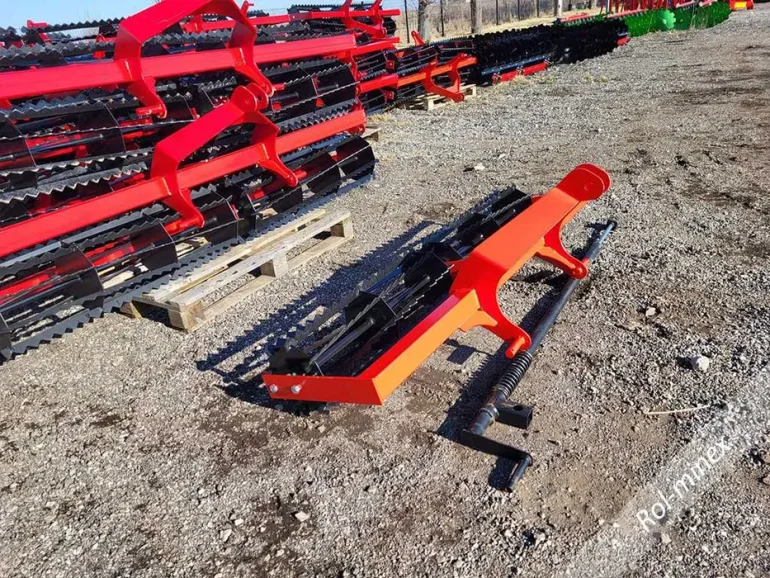 PRODUCENT Wał strunowy zębaty pojedynczy na łożyskach Transport