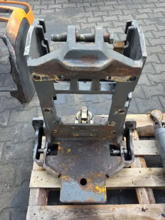 Konsola tylnego zaczepu renault ares 616 RZ Claas ares arion