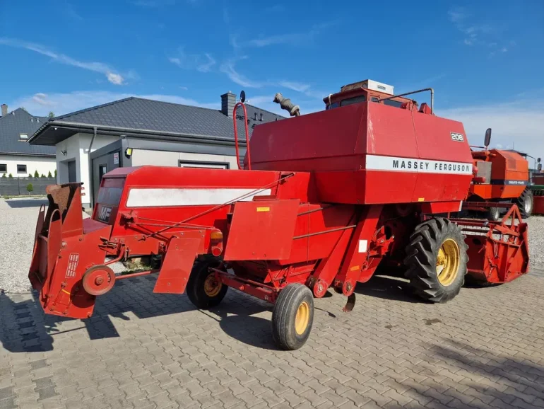 Kombajn zbożowy MF 206
