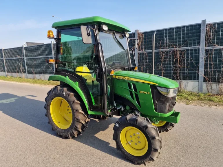 Traktor John Deere 3036E Z Gwarancją