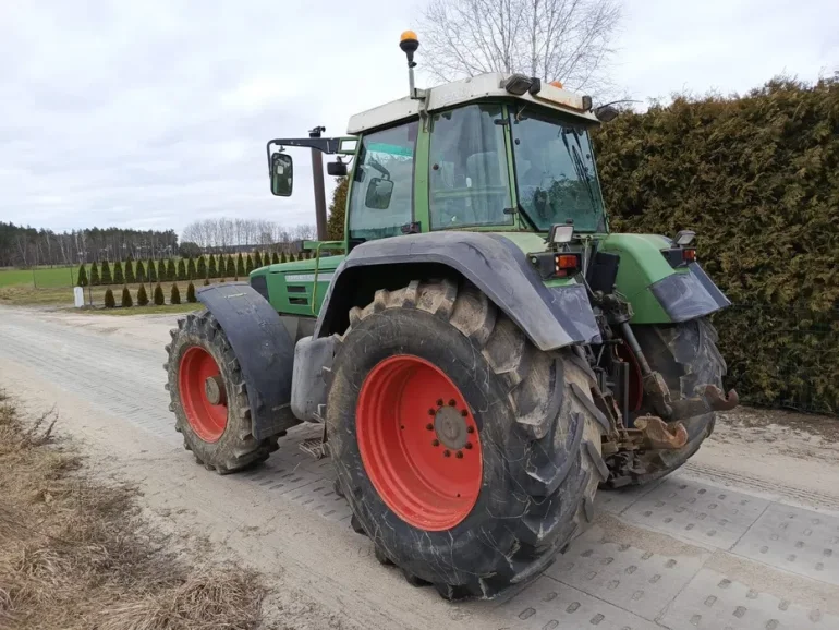 Fendt Favorit 824 Turboshift
