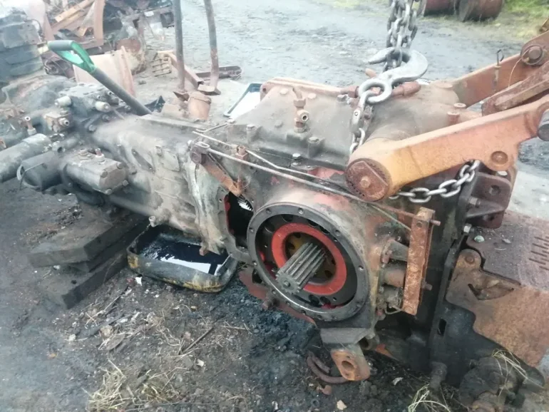 Częśći Zetor Frontera 9641 silnik 16v 4 Turbo