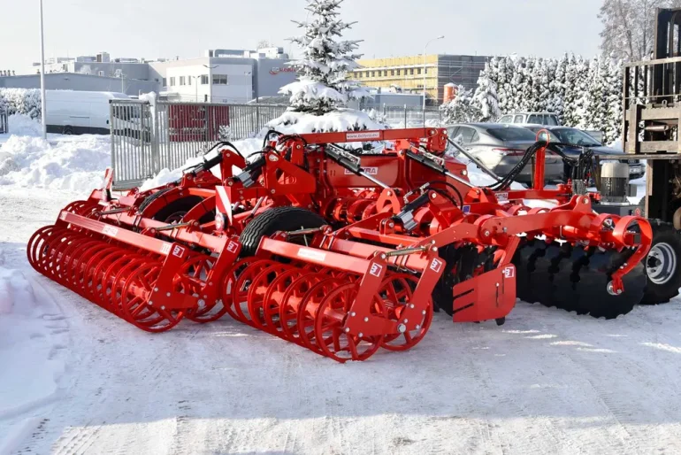 Brona talerzowa GEPARD hydraulicznie składana półzawieszana - BATYRA