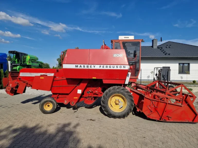 Kombajn zbożowy MF 206