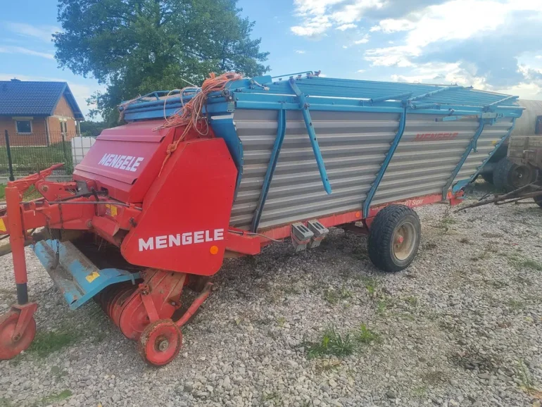 Przyczepa samozbierająca Mengele