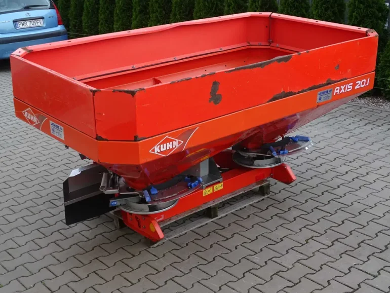 Rozsiewacz nawozu Kuhn Axis 20.1 w oryginale