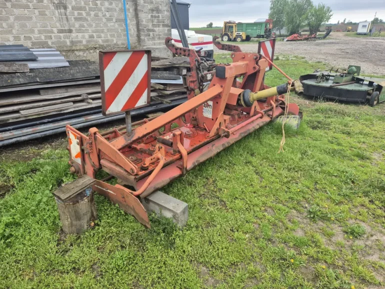 Brona wirowa Lely Terra 3m Kuhn HRB302