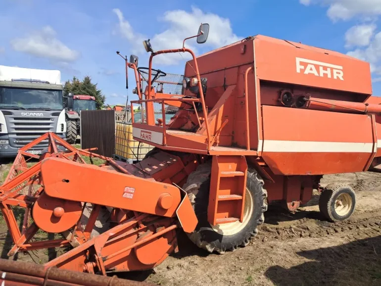 Czesci Kombajn Fahr m750 sieczkarnia koło pasowe młocarnia m660