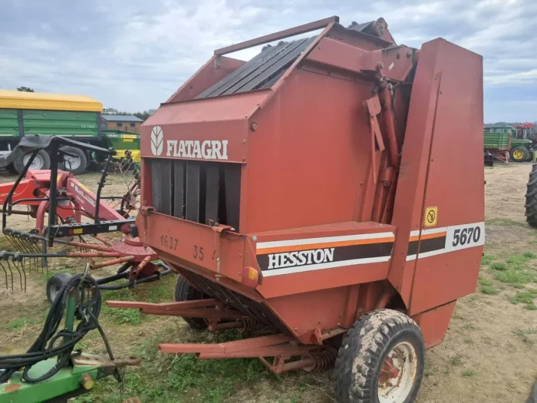 Prasa Hesston 5670 w oryginale sprowadzona zadbana john deere 550