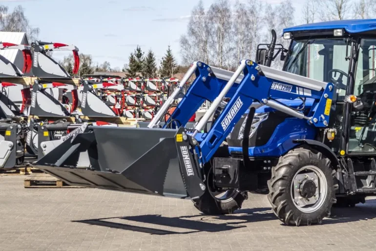Sonarol Łyżka Szufla 4w1 Miniładowarka Giant Schaffer Avant Multione