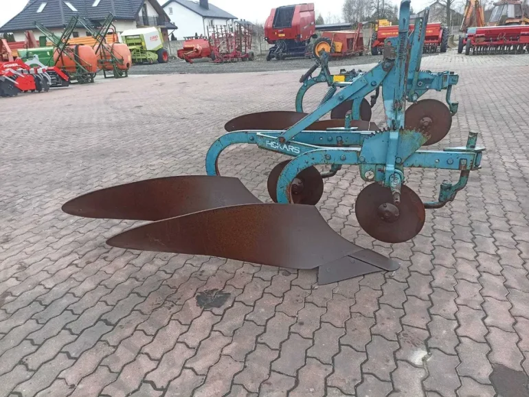 Plugi cztero skibowe Fiskars Overum