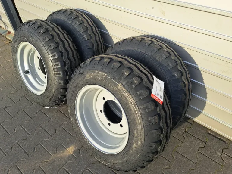 Komplet 4 szt koło 10.0/75x15.3 14PR felga wzmocniona 10x15.3 D-47