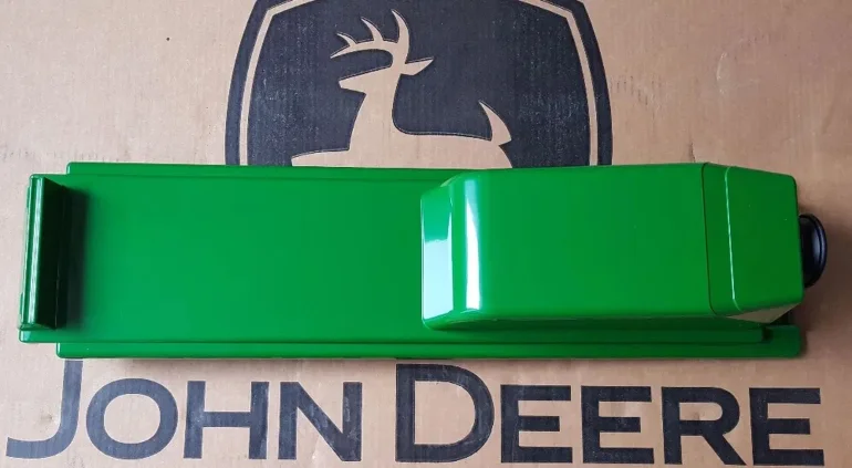 Pokrywa filtra powietrza John Deere AL150309