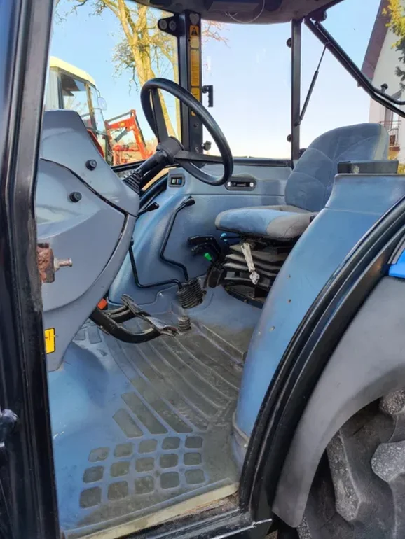New Holland TD 80D # rok prod.2007 # krajowy # TRANSPORT/ ZAMIANA
