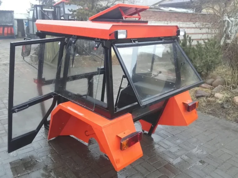 Kabina do ciągnika ursus traktor C-360 C-330