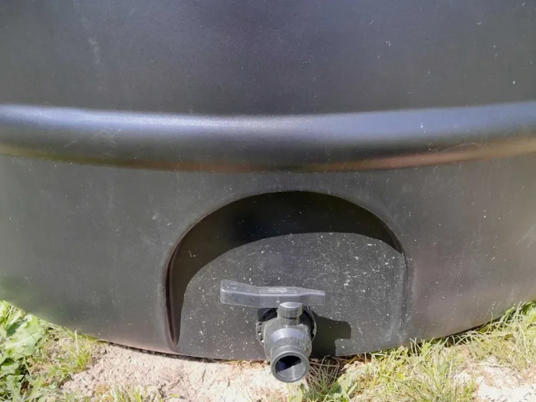 Zbiornik na wodę, deszczówkę SWIMER RAIN WATER TANK 2000 L Z POMPĄ TIP