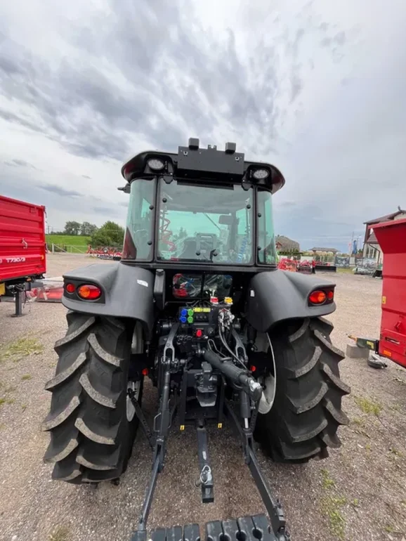 Ciagnik ArmaTrac 1104Lux
