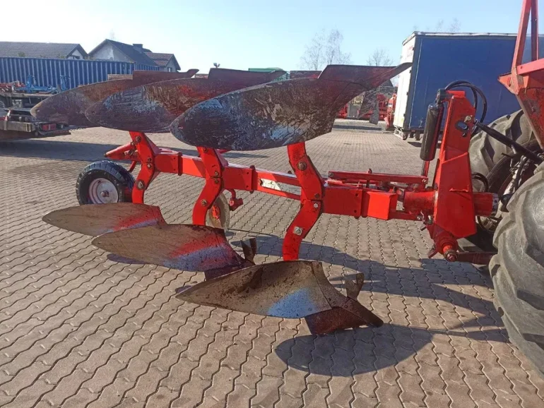 Plugi obrotowe trzy skibowe Agrolux Overum.
