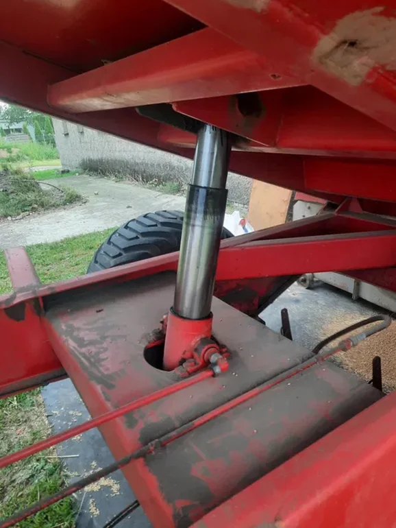 Przyczepa Gilibert 8 ton nadstawy