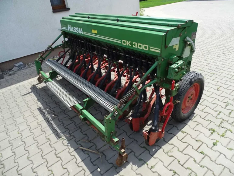 Siewnik Hassia dk 300 talerzowy amazone