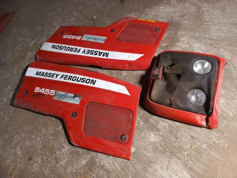 Maska do ciągnika Massey Ferguson 5455