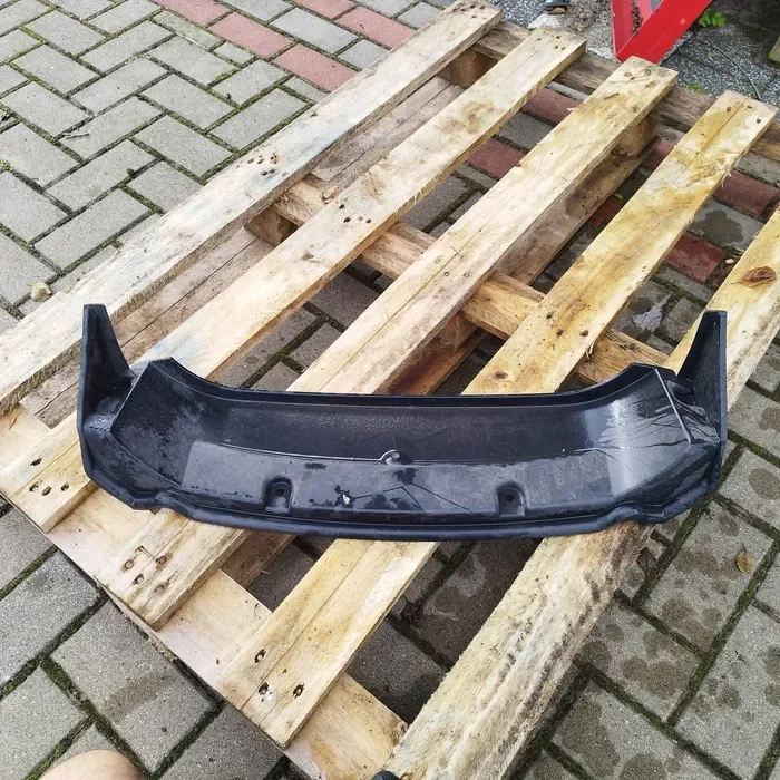 Wspornik maski krzyzak ciagnik new holland t6 t5 4762.9952