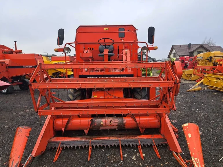 Kombajn zbozowy Deutz Fahr 660