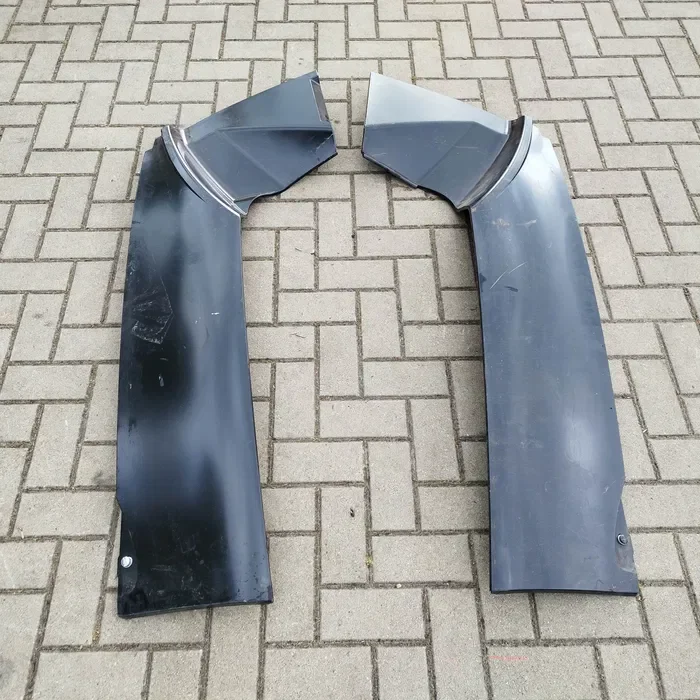 Osłona boczek pod maske New Holland prawy lewy