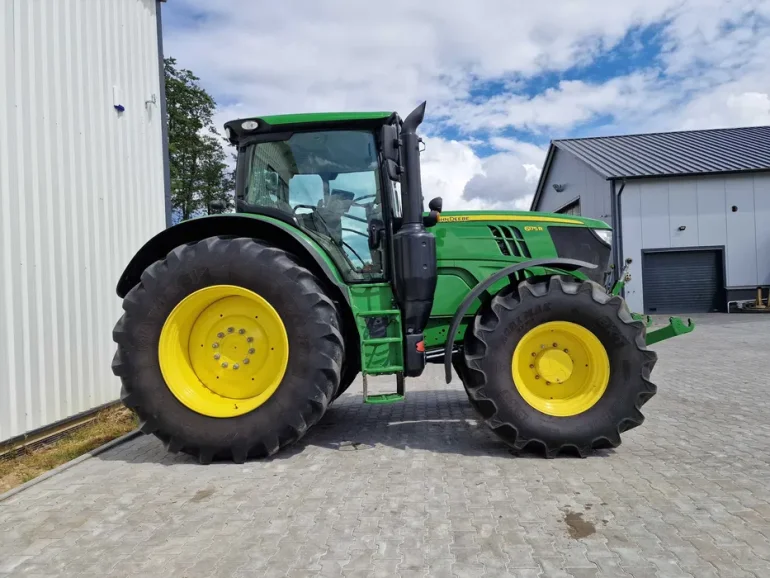 Wynajem John Deere 6175R o mocy 175 KM (195KM) Pełne wyposażenie