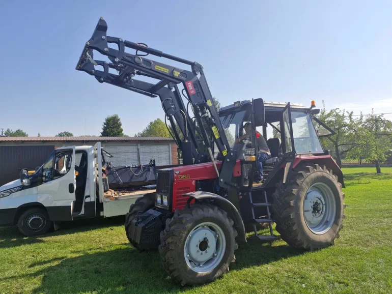 Ładowacz czołowy Tur 5 URSUS, MTZ, ZETOR Montaż